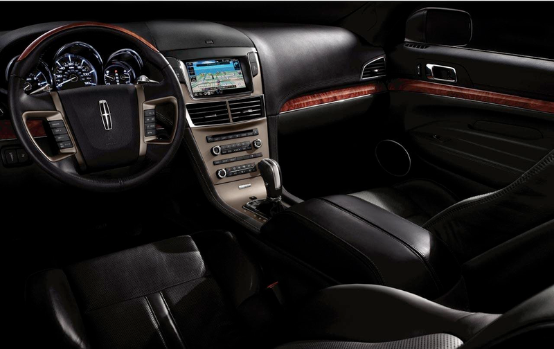 Illustration for article titled 2010 Lincoln MKT: Crossover For The Super-Segmented Masses